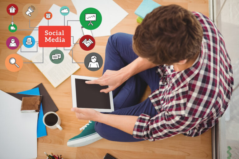 sobrecarga de información de redes sociales